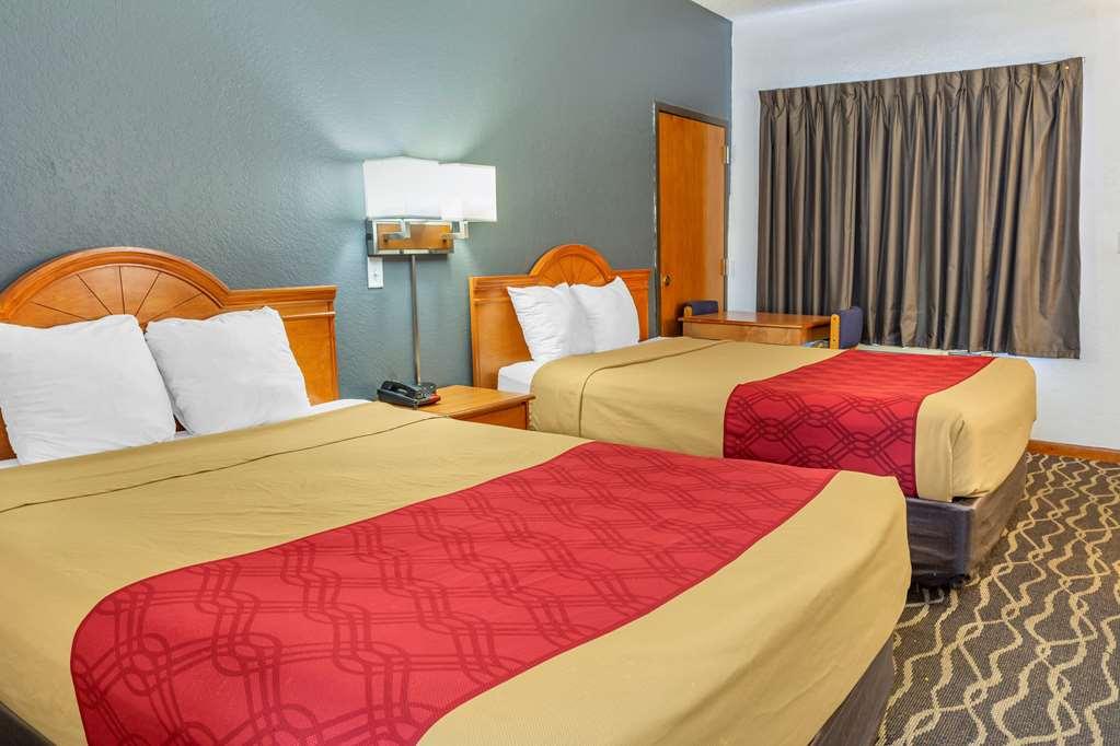 אלבני Econolodge Inn & Suites חדר תמונה