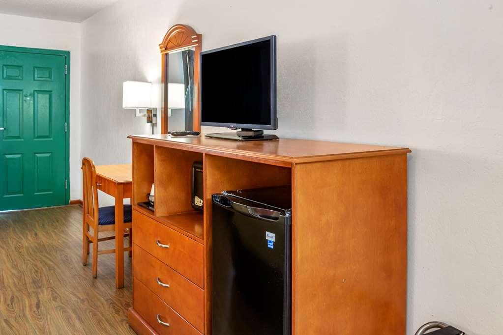 אלבני Econolodge Inn & Suites חדר תמונה
