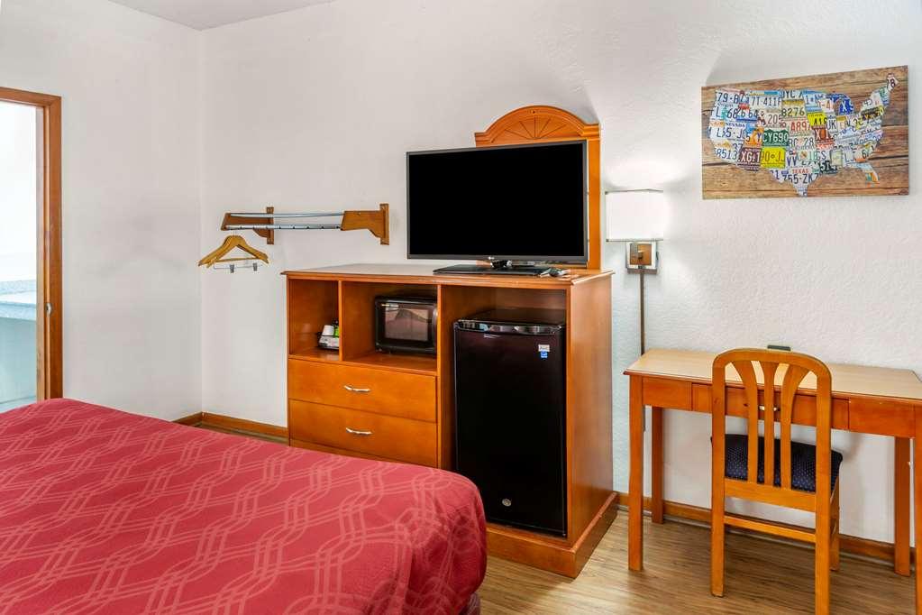 אלבני Econolodge Inn & Suites חדר תמונה