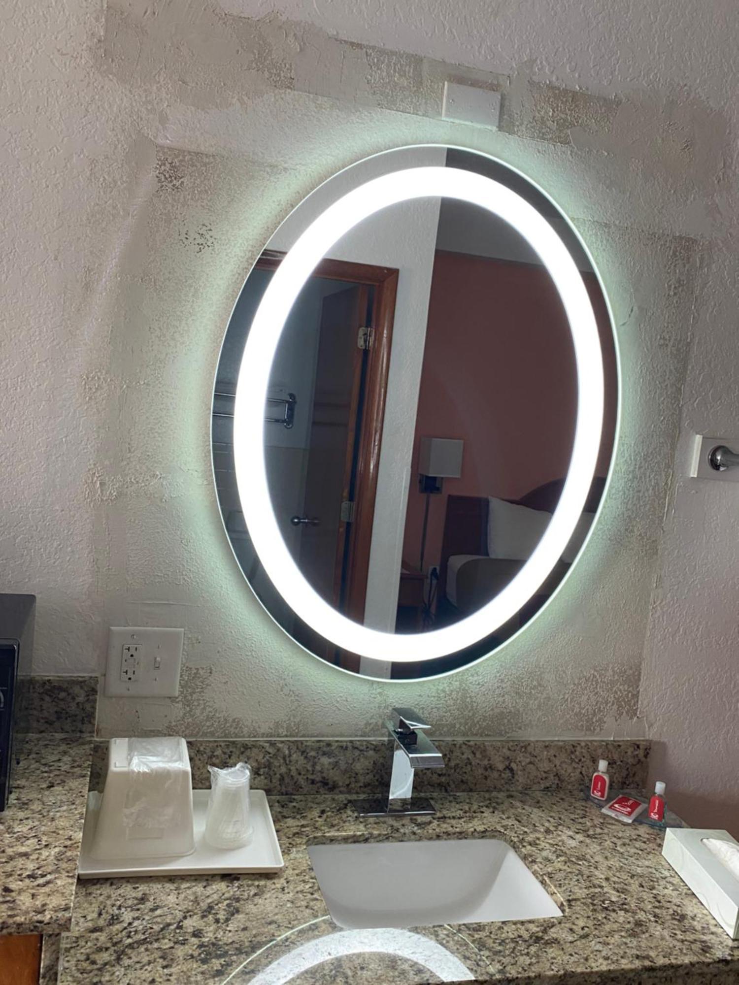 אלבני Econolodge Inn & Suites מראה חיצוני תמונה