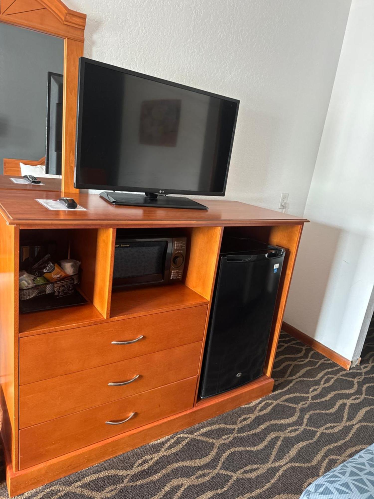 אלבני Econolodge Inn & Suites מראה חיצוני תמונה