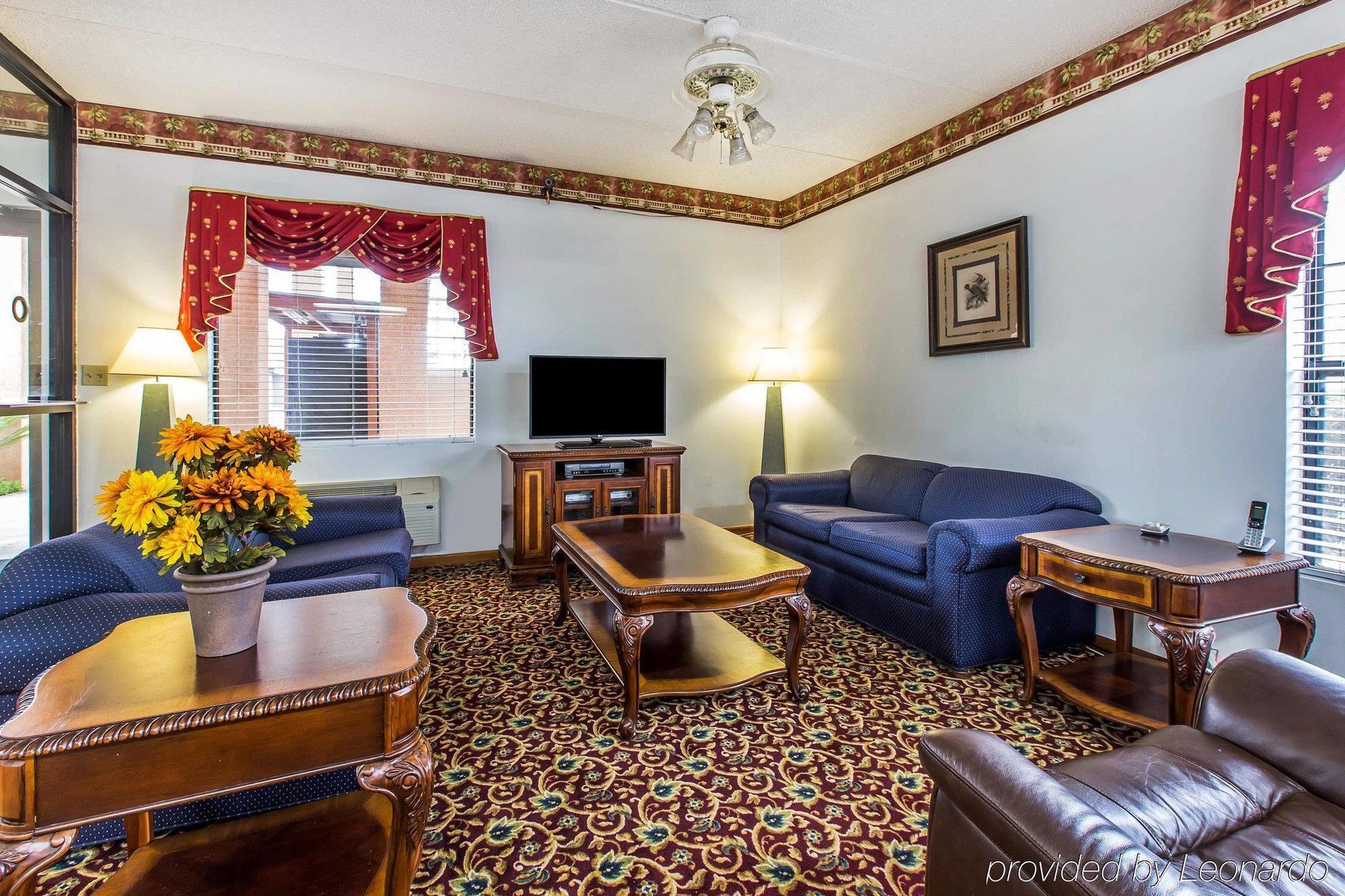 אלבני Econolodge Inn & Suites מראה חיצוני תמונה